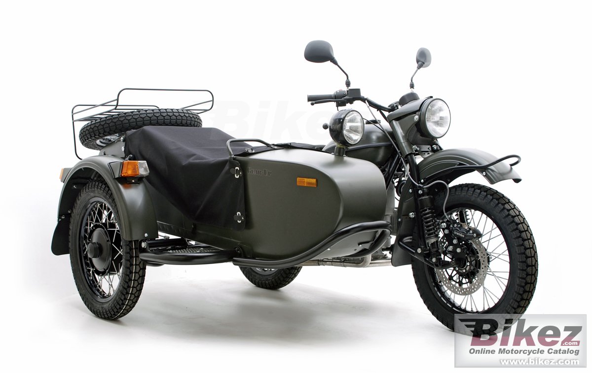 Big Ural gear up picture and wallpaper from Bikez.com